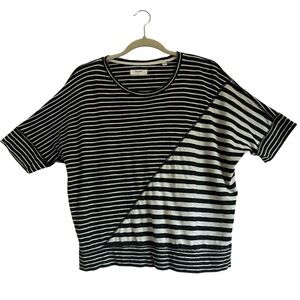 BILLY REID STRIPED BLACK AND WHITE STRIPPED SHORT SLEEVE TEE SIZE SMALL